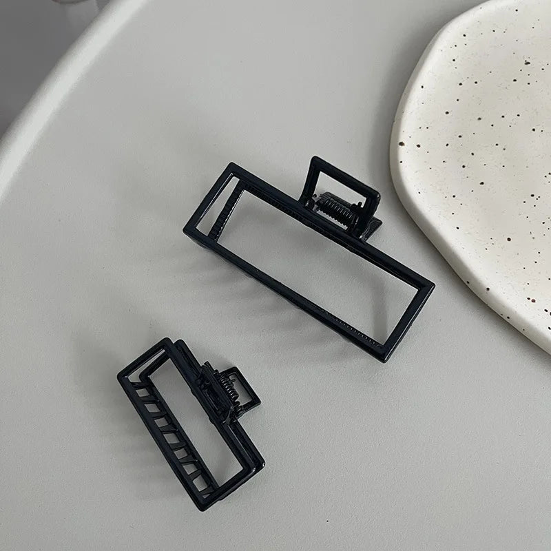 Women New Fashion Black Small Metal Claw Clips Headdress for Girls Mini Hair Clips Hairpins Barrettes Crab Clip Hair Accessories