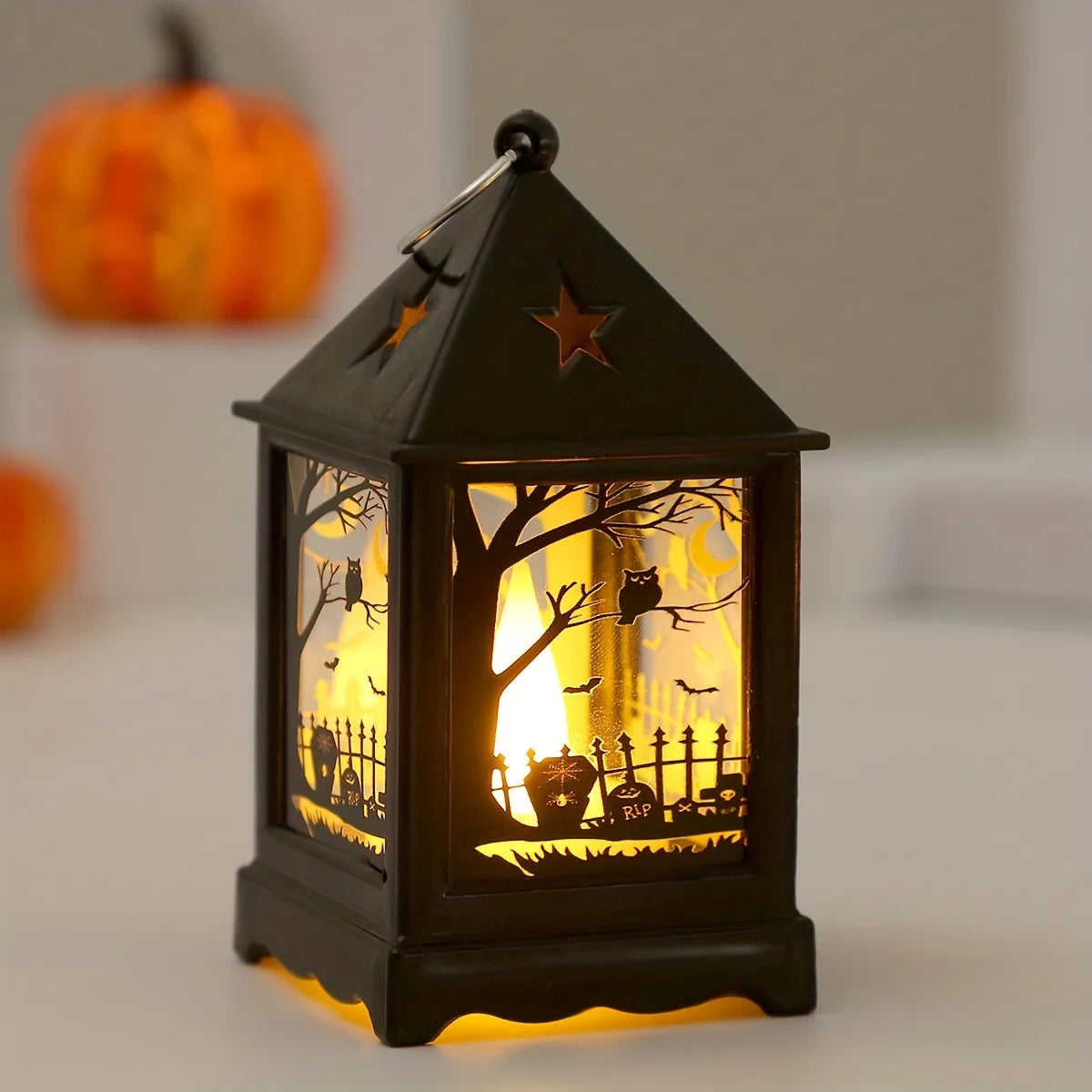 Halloween Oil Lamp，LED Electronic Wax Candle Light，Handheld Lantern，Party Atmosphere Props，Luminous Ornaments