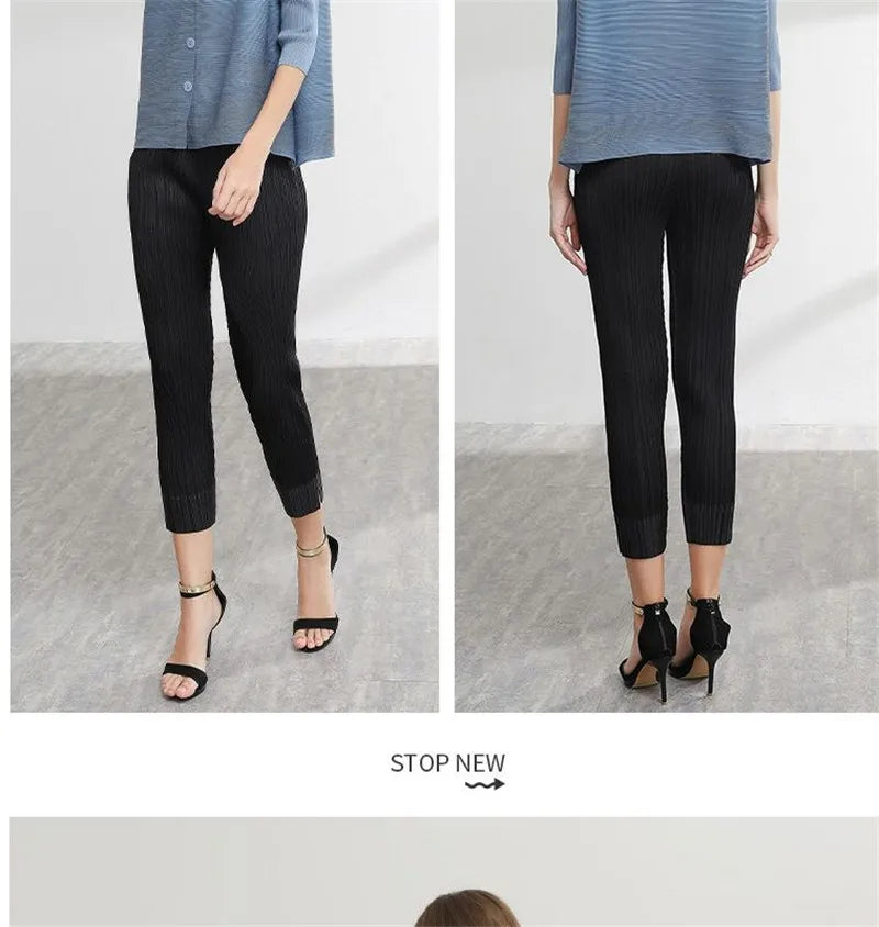 Women's Classic Coat 2025 Spring Autumn Female Temperament Stand Collar Short Mother Jacket Cropped Sleeve Cardigan Overwear