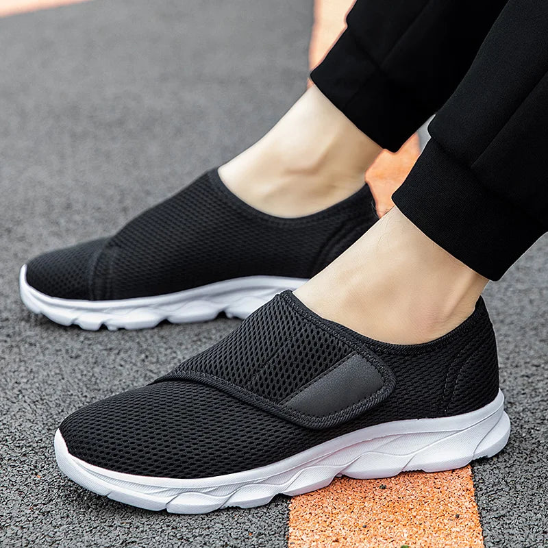 Sneakers Men Orthopedics Wide Feet Swollen Walking Casual Shoes Thumb Eversion Adjusting Soft Comfortable Light Man Shoes Black