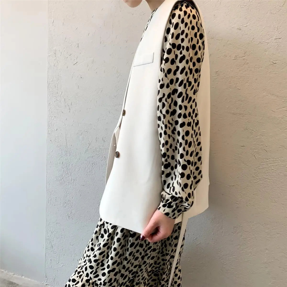 Women's Suit Vest 2025 Spring Autumn New Outerwear Briti Sle Loose plus Size Outerwear oulder Pad Vest Jaet