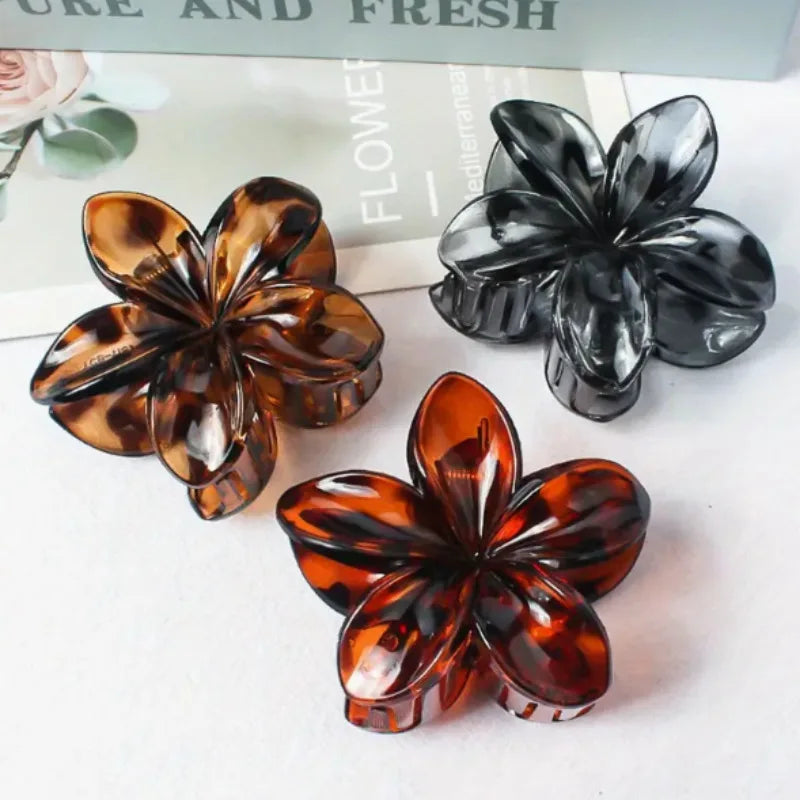 Women Fashion Flower Claw Clip Women Summer Beach Hawaiian Headwear Cute Preppy Stuff Female Hair Accessories for Four Seasons