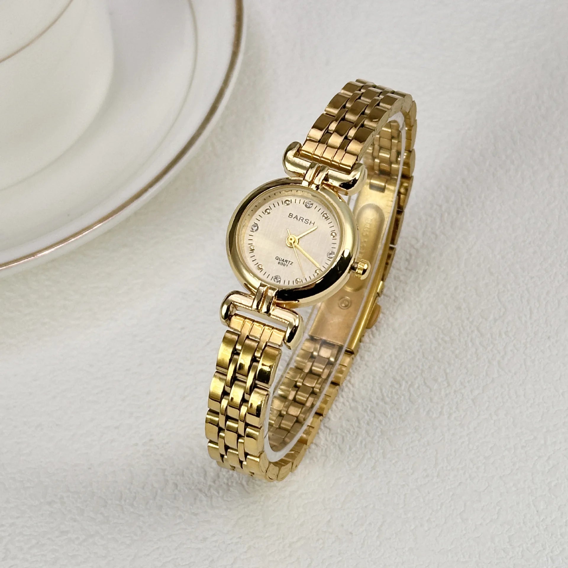 Women's Watches Fashionable and High-end Gold Steel Strip Small Dial Quartz Watch Simple Elegant Style Ladies' Watches