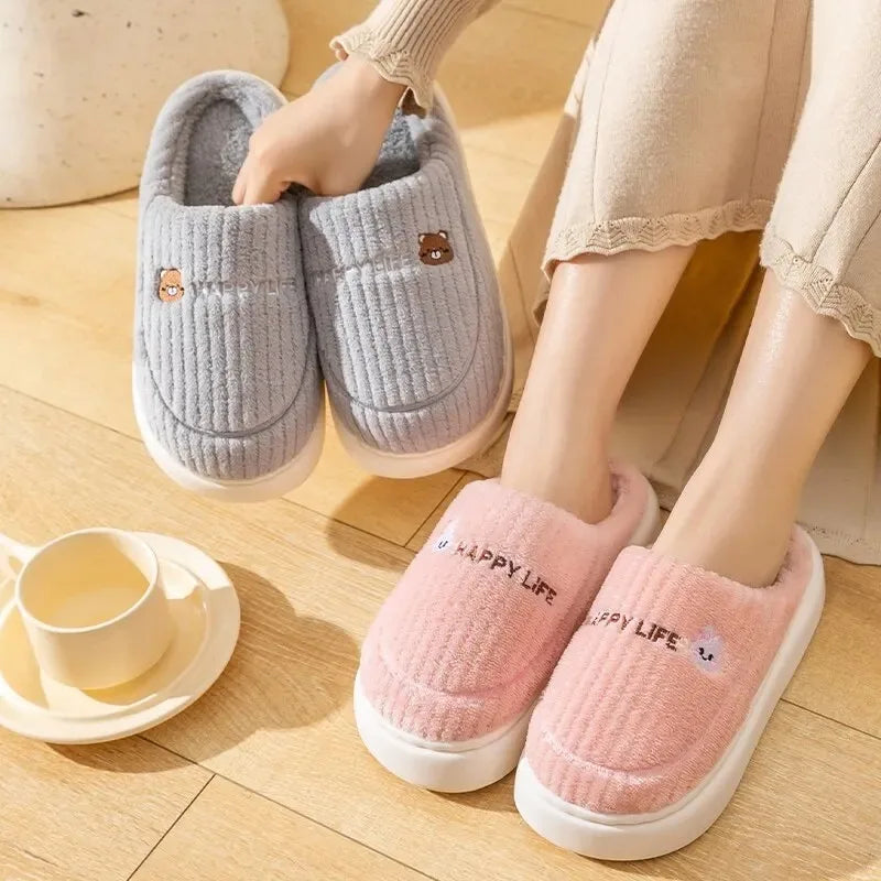 New warm cotton slippers for women's winter indoor wool slippers with thick soles and non-slip winter styles for home use.