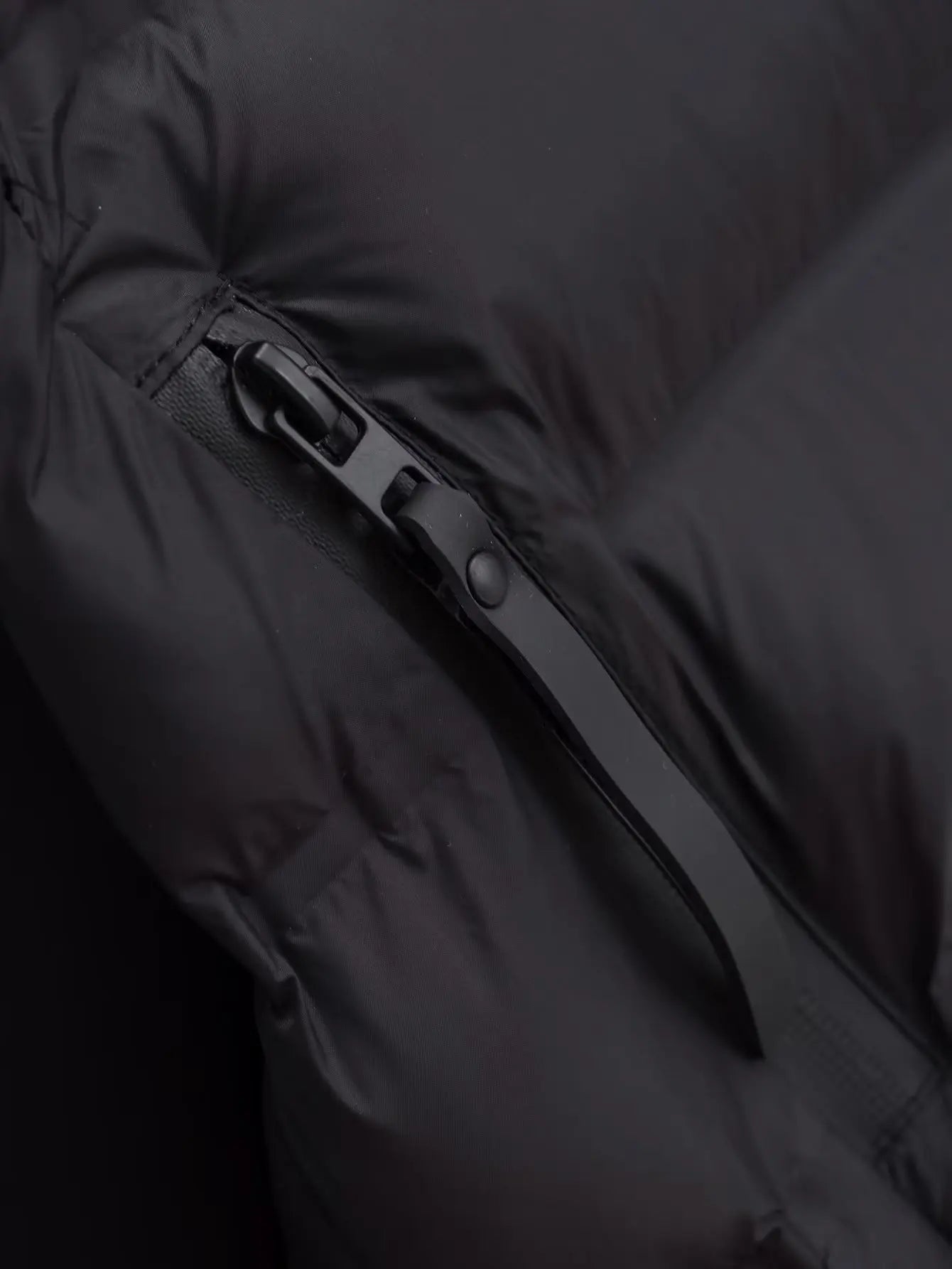 Winter Jackets For Women 2025 Black Spliced Long Sleeve Winter Women's Cold Coat Luxury Parkas Female New In Outerwear