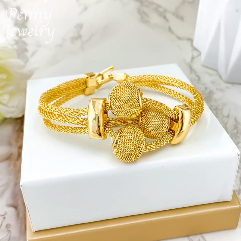 Daily Wear Exquisite Jewelry Set for Women Necklace Earrings Bracelet Dubai Gold Plated Jewellery for Banquet Party Wedding Gift