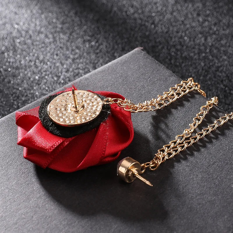 New Men And Women Emcee Pectoral Accessories Suit Accessories Encrypted Rose Brooch Tassel Chain H1305