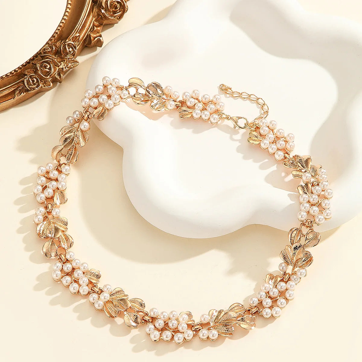 3 pieces of women's fashion jewelry set, pearl necklace, earring set, versatile jewelry, bride's wedding party jewelry