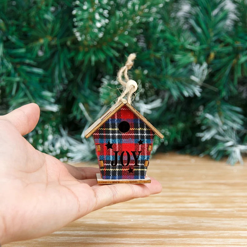 Christmas Hanging Ornament Wooden Cabin Shape Hollow Design Desktop Decor Ornaments Christmas Tree Hanging Decoration