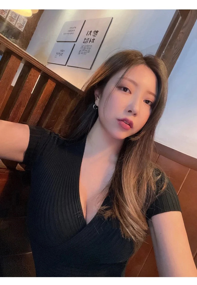 WOMENGAGA Korea Sexy V-neck High Waist Large Chest Tight Thin Knit Short Sleeve T-shirt Women's Hot Sexy Korean Women Tees 5INW