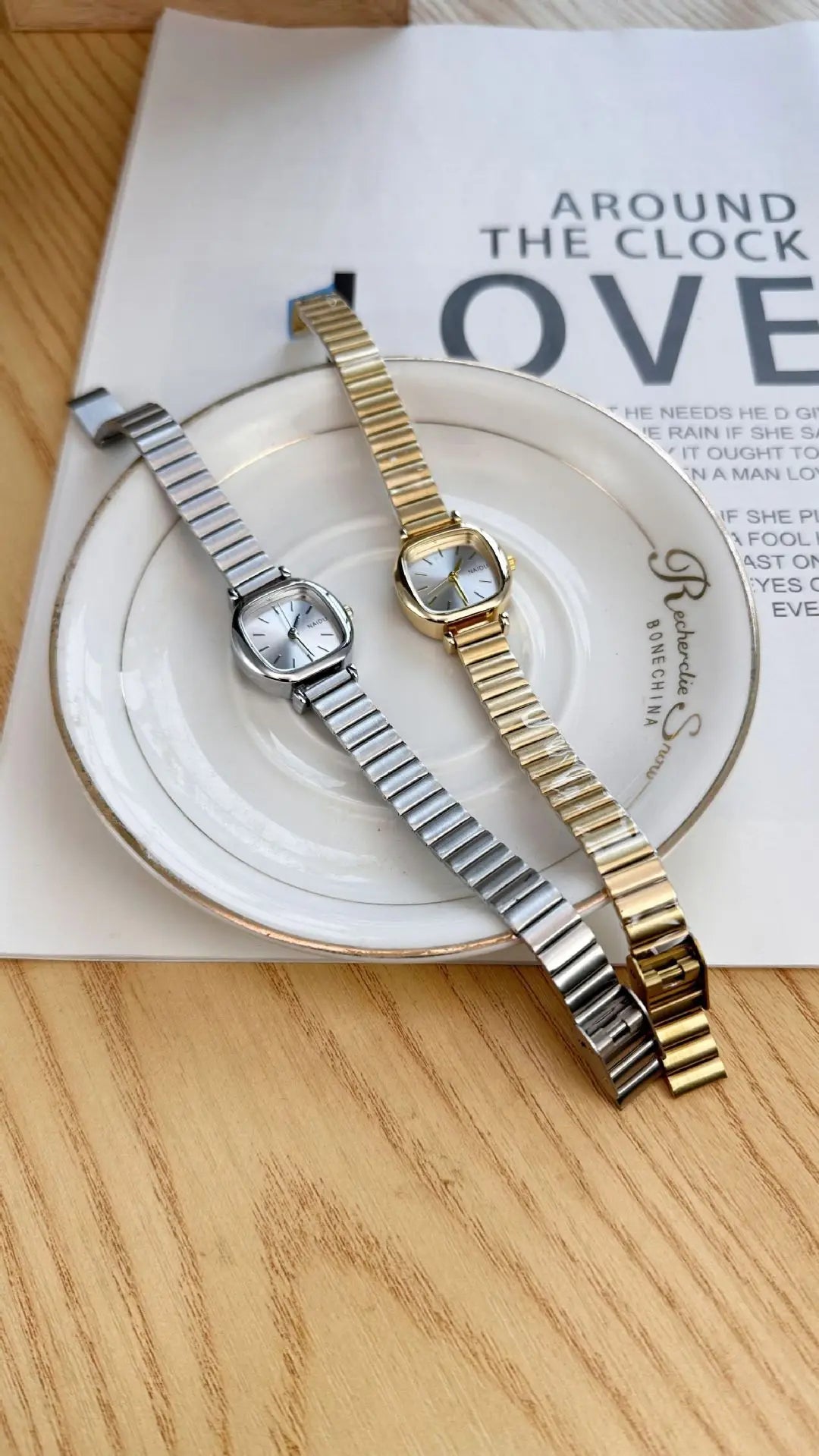 Women's Watch Simple Temperament Small Dial Square Student Wrist watches Fashion Ladies' Watches Clock Gift