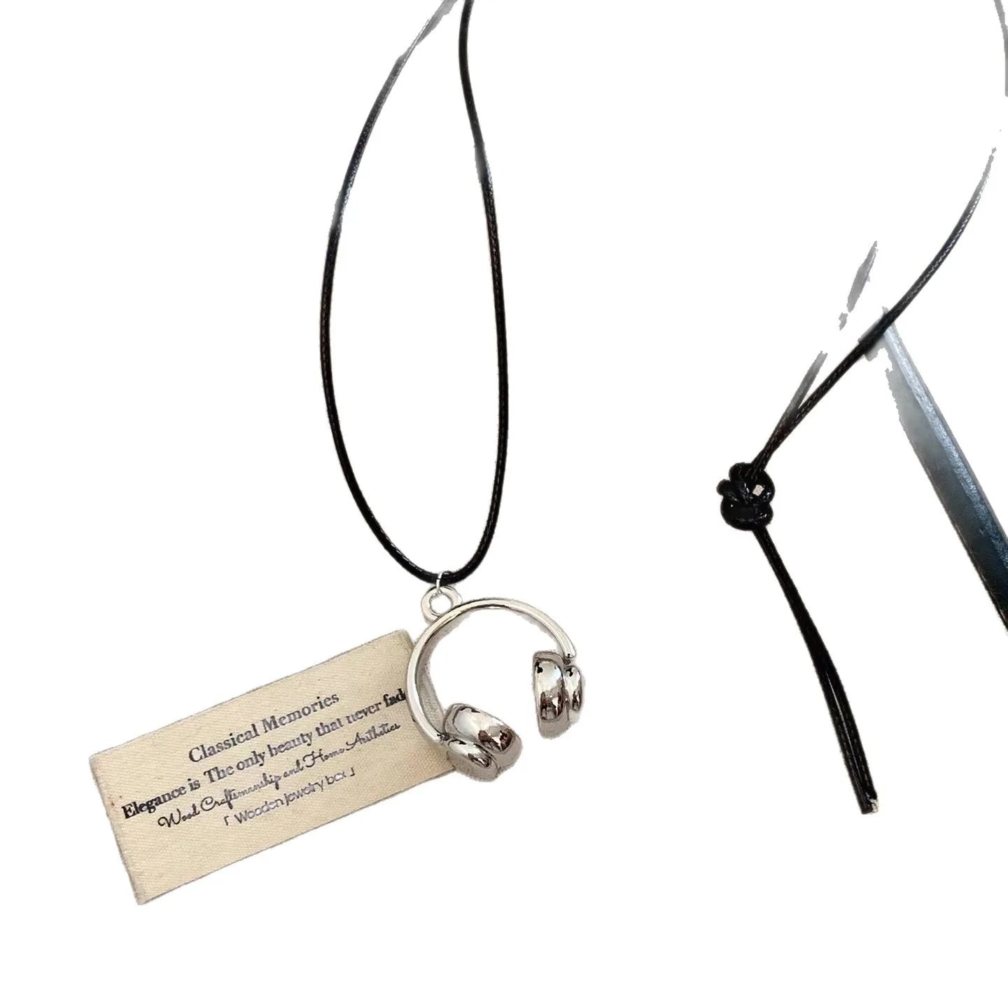 Creative Mini Fashion Earphones Pendant Necklace Women Neck Sweater Chain High Sense Accessories Jewelry for Women Gift