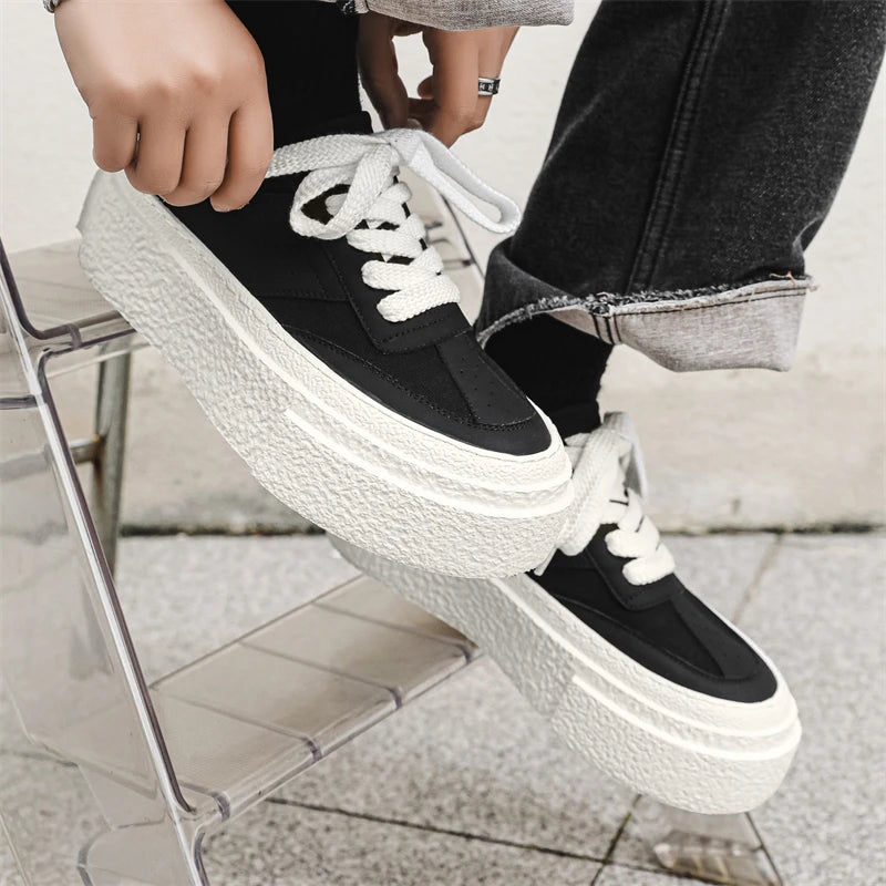 Men Fashionable Casual Sports Shoes Black White Thick-soled Lightweight Comfortable Outdoor White Sneakers Men Size 38-46