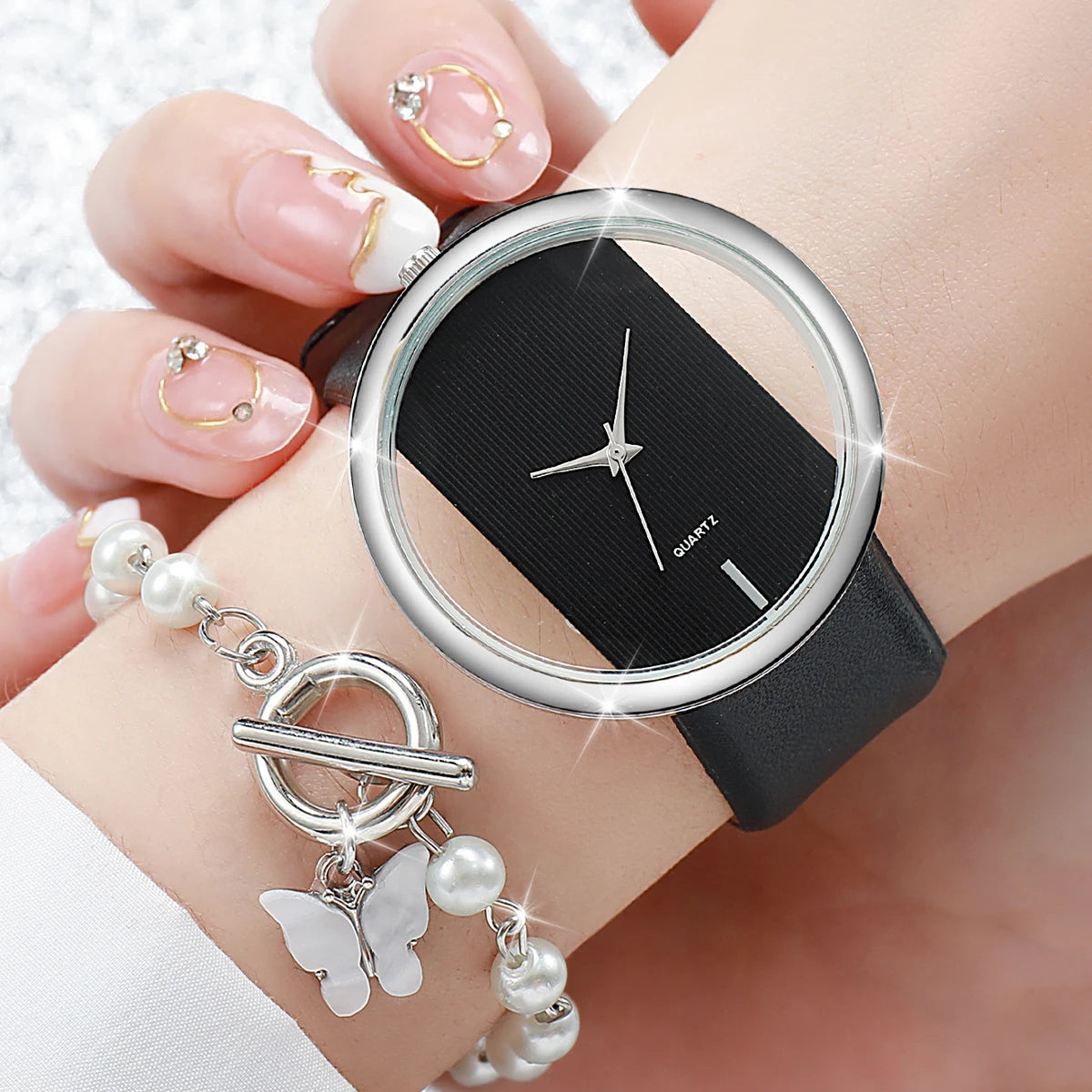 Women Watches Fashion Hollow Large Dial Ladies Leather Band Quartz Watch
