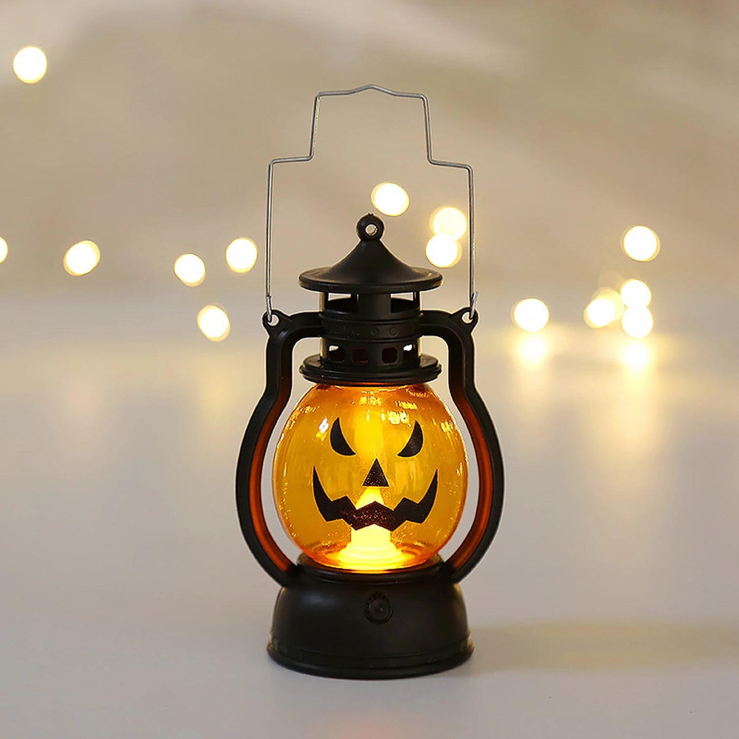 Halloween Oil Lamp，LED Electronic Wax Candle Light，Handheld Lantern，Party Atmosphere Props，Luminous Ornaments