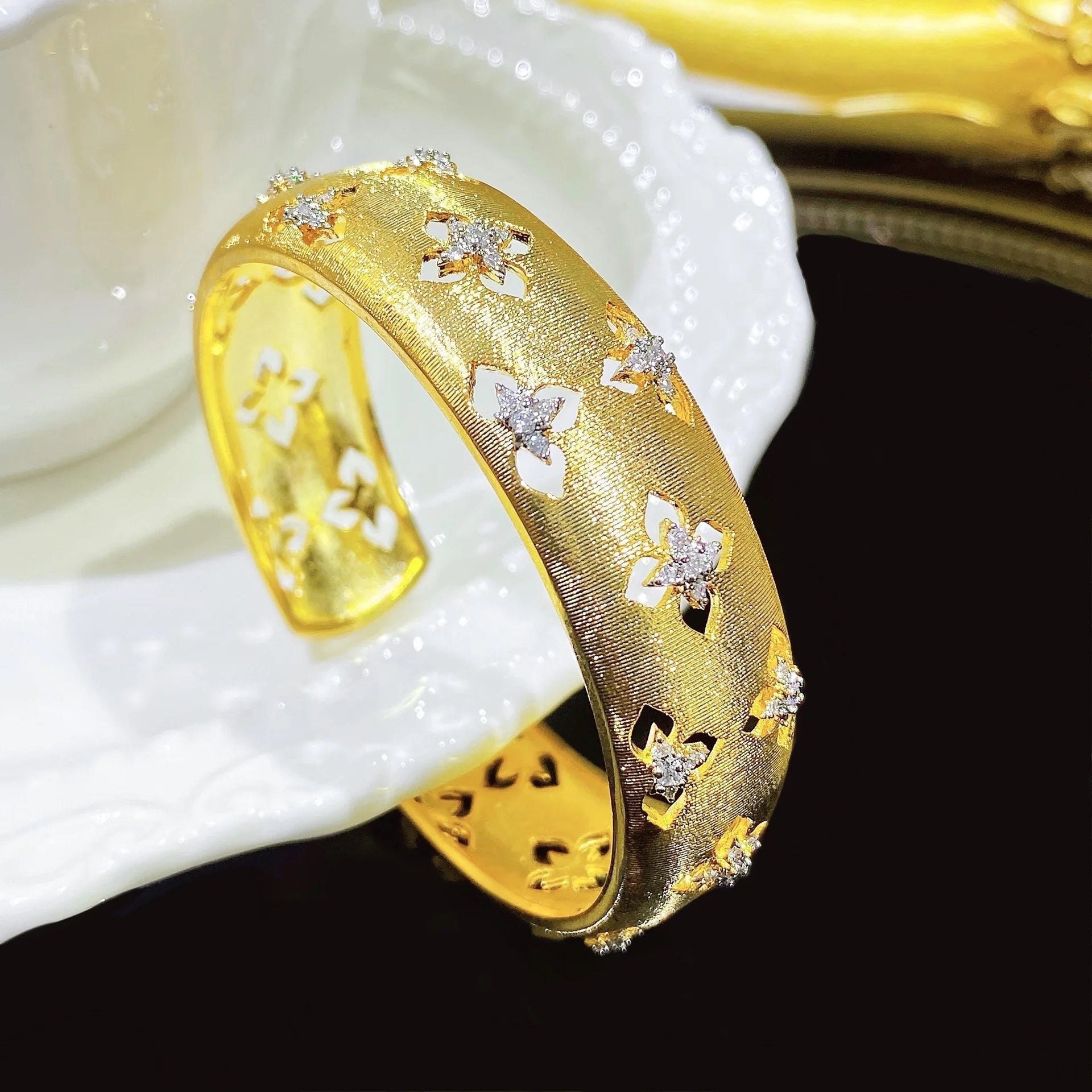 Italian handmade brushed court style two-color gold craft cloth home ring real gold electroplated earrings necklace bracelet wom