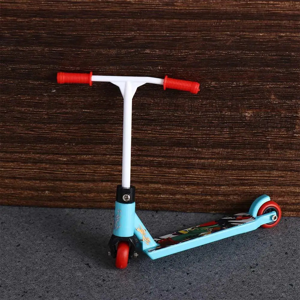 Kids Toys Educational Children's Finger Toys Two Wheel Mini Scooter Mini Finger Scooter Finger Skateboards Finger Scooter