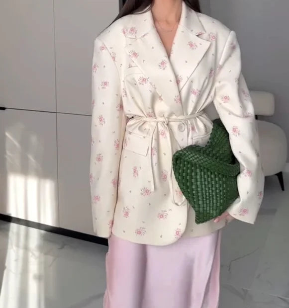 Women's Jacket Autumn/winter Fashion 2025 New Fashionable Printed Loose Fitting Suit Collar, Tie Up Waist Cinching Suit Jacket