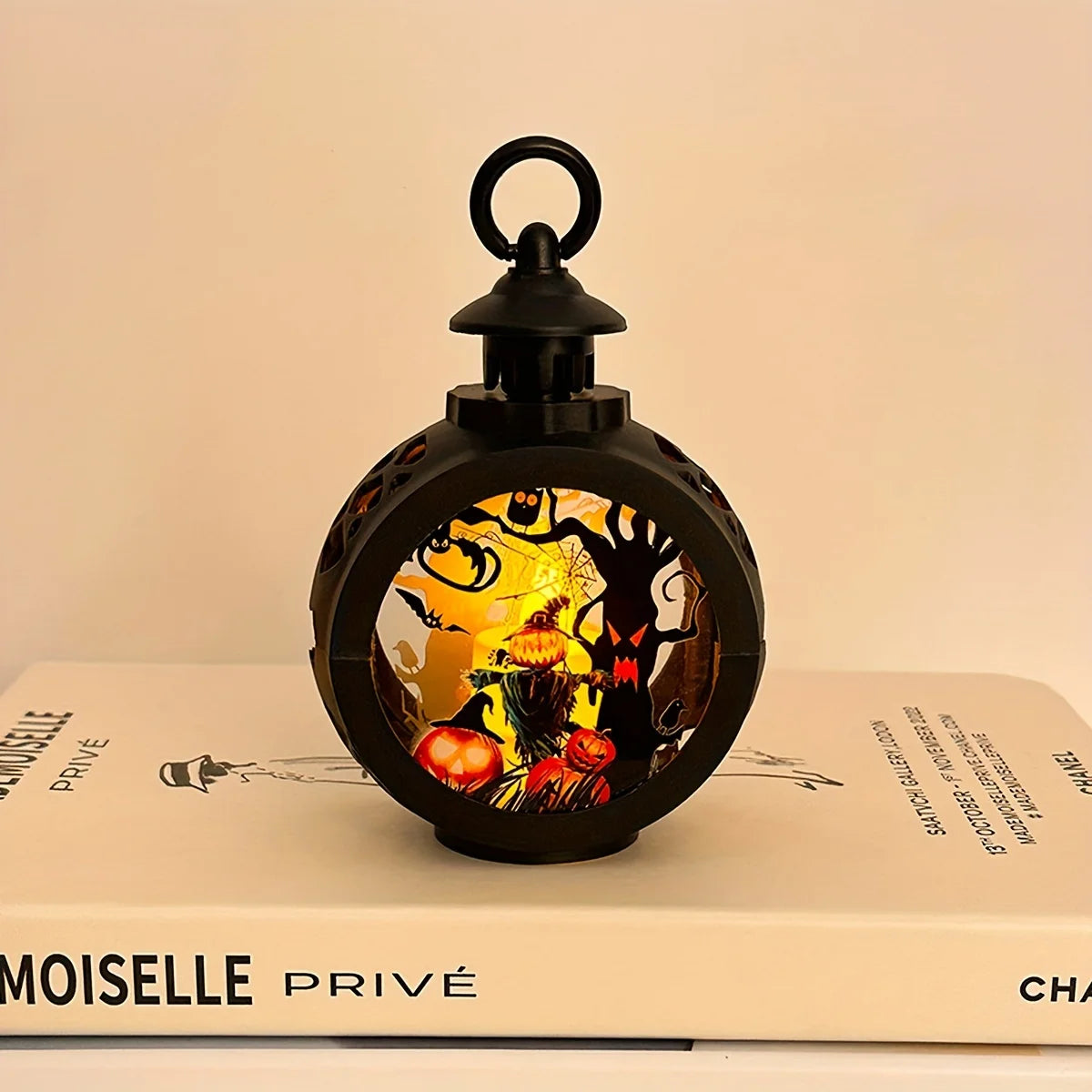 Halloween Oil Lamp，LED Electronic Wax Candle Light，Handheld Lantern，Party Atmosphere Props，Luminous Ornaments