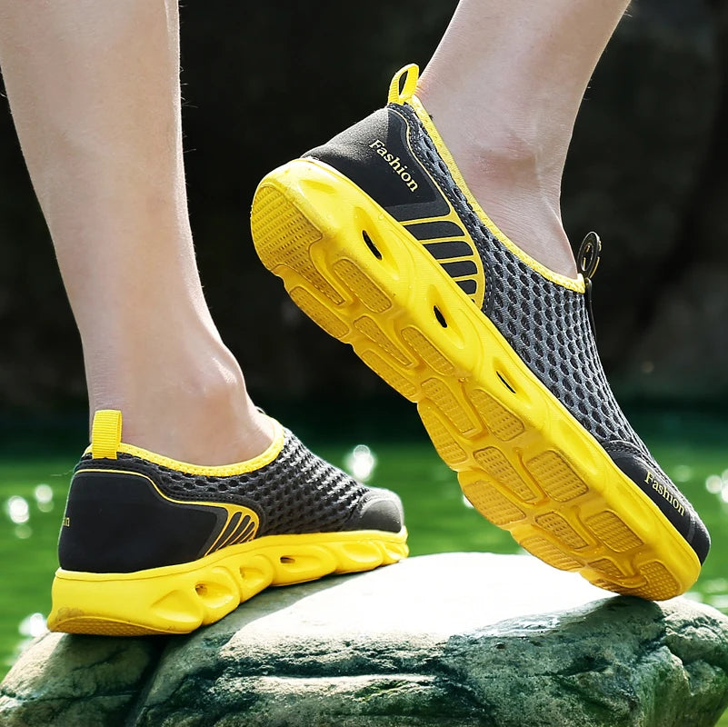 Men Jogging Shoes Casual Sneakers Outdoor Breathable Mesh Women Light Shock-absorption Black Tennis Men Water Shoes Yellow Shoes