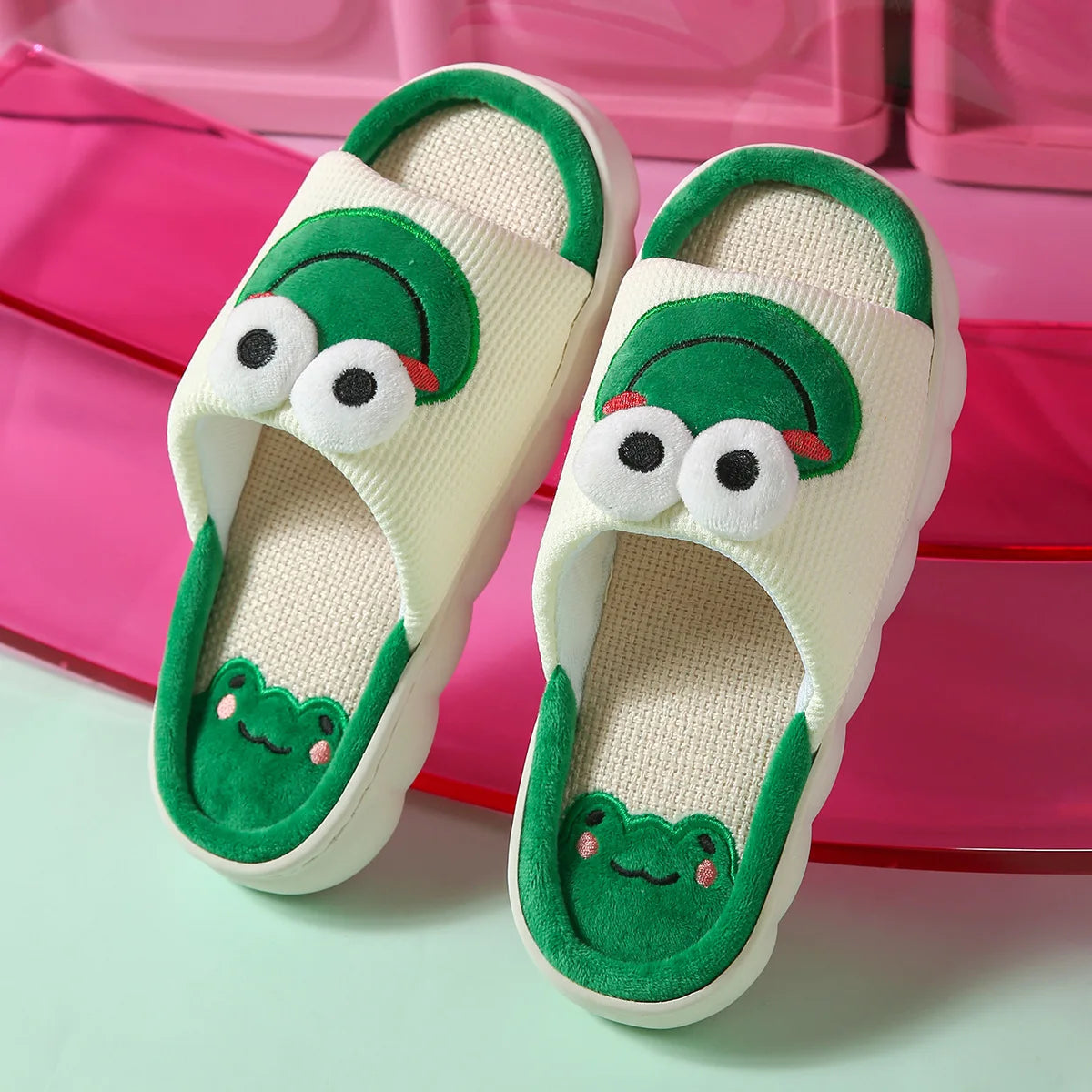 Winter Home Slippers for Couples Warm Plush Neutral Cartoon Cow Indoor Anti Slip Comfortable Cotton Slippers for Men and Women