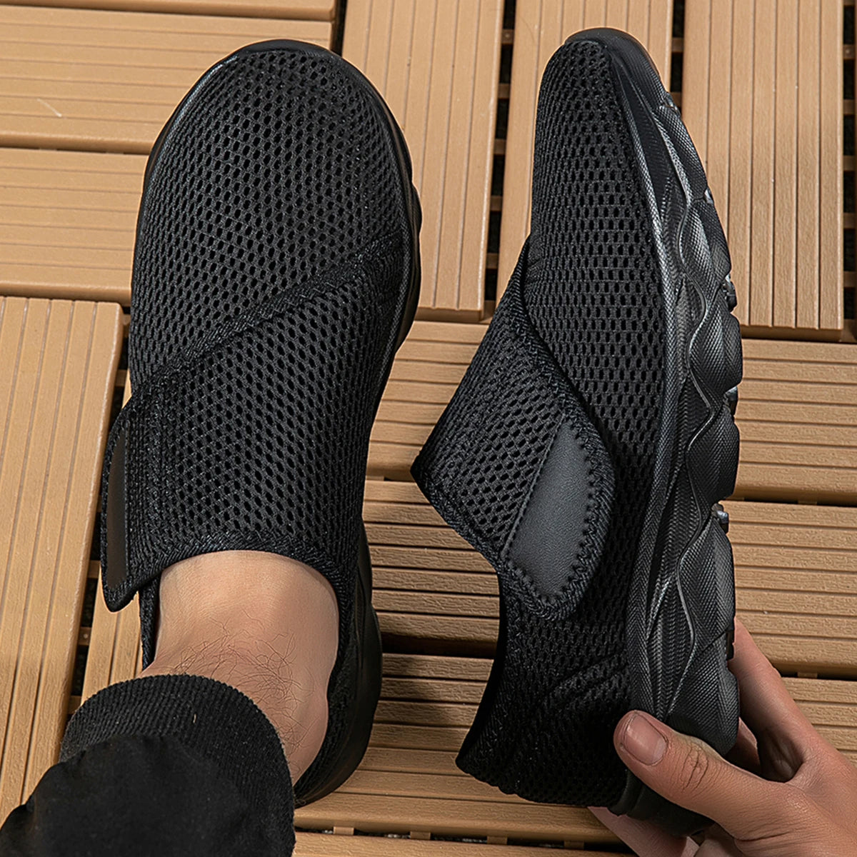 Sneakers Men Orthopedics Wide Feet Swollen Walking Casual Shoes Thumb Eversion Adjusting Soft Comfortable Light Man Shoes Black