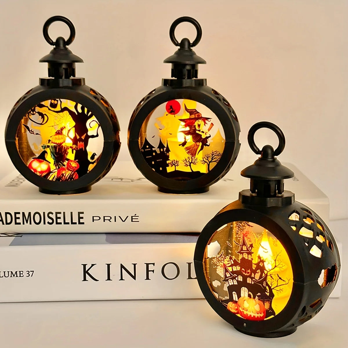 Halloween Oil Lamp，LED Electronic Wax Candle Light，Handheld Lantern，Party Atmosphere Props，Luminous Ornaments