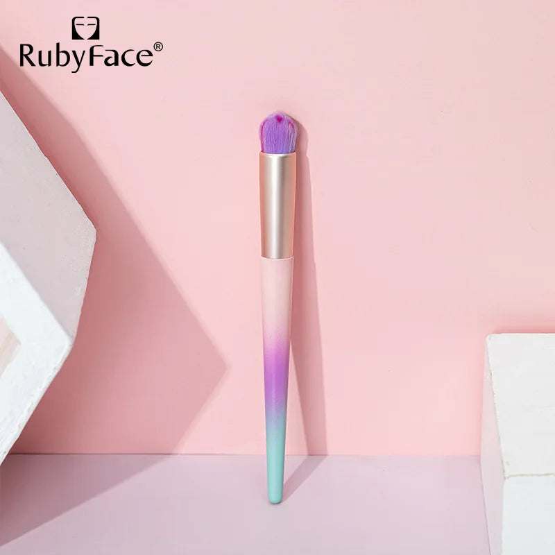 Beauty Colorful Tricolor Makeup Brush for Cosmetics Foundation Blush Powder Eyeshadow Makeup Brush Tool Soft Makeup Brushes