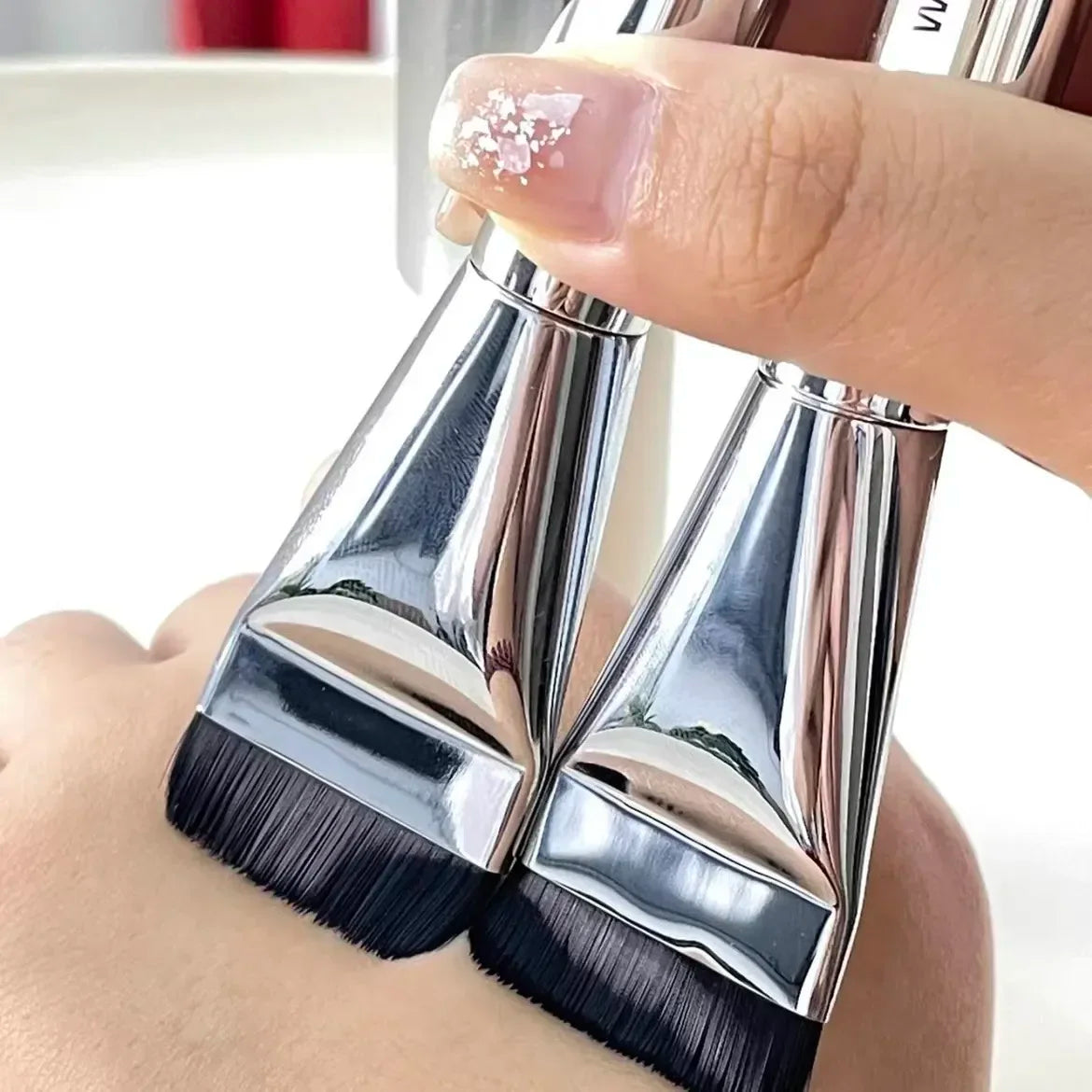 Korea wakemake Flat head One line Foundation Makeup Mask Ultra-thin flawless bare skin concealer brush Makeup tool brush