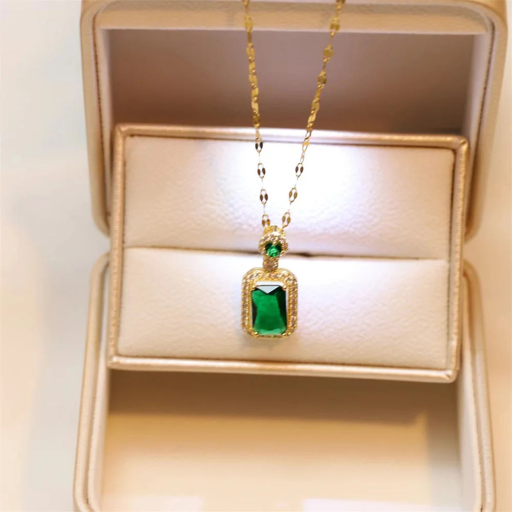 Classic Women's Three-piece Jewelry Set Statement Emerald Ring Fashion Green Zircon Ring Earring Necklace Wedding Jewelry Sets ﻿
