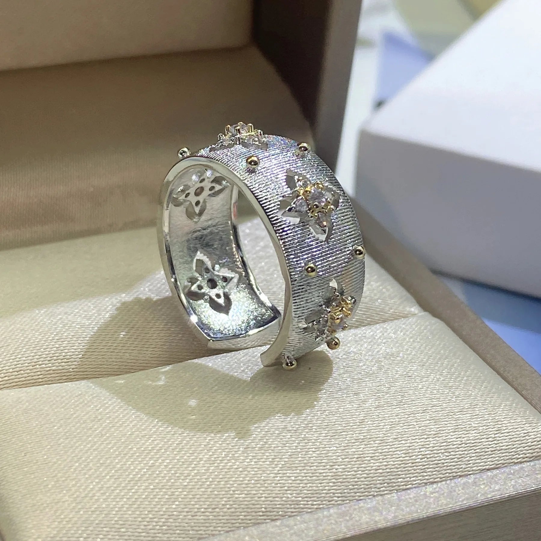 Italian handmade brushed court style two-color gold craft cloth home ring real gold electroplated earrings necklace bracelet wom