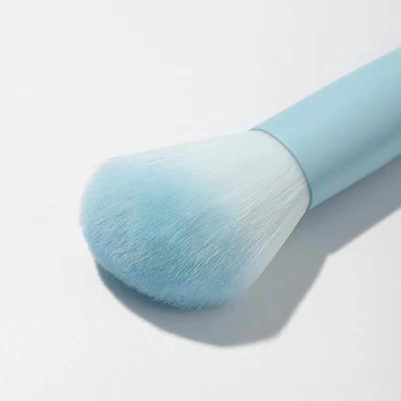 A full set of makeup tools including 7 colored makeup brushes, loose powder, contouring, eyeshadow, eyebrow brushes, etc