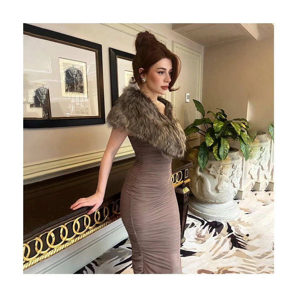 2025 new style bride winter fur shawl European and American foreign trade high-end fur small vest Christmas dress