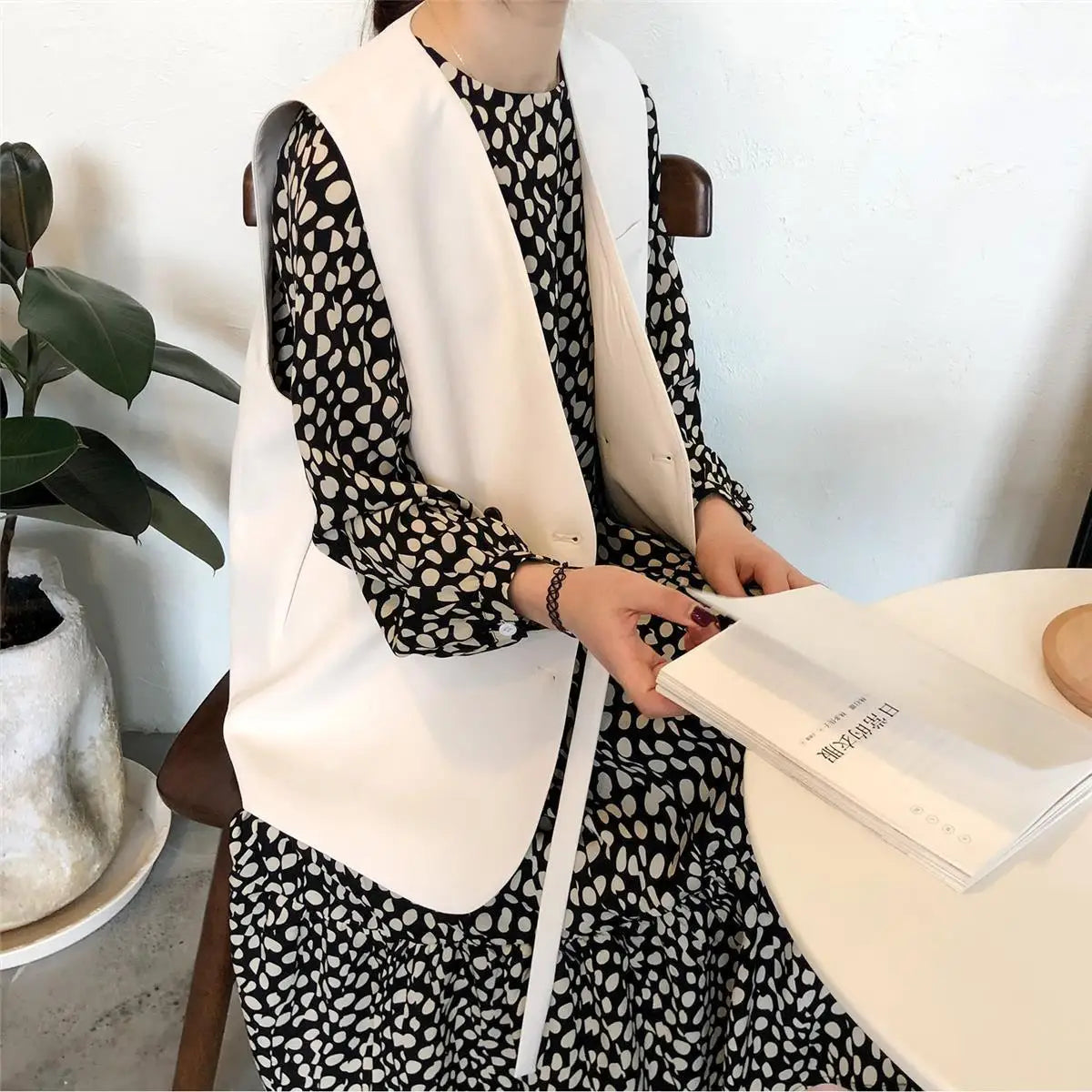 Women's Suit Vest 2025 Spring Autumn New Outerwear Briti Sle Loose plus Size Outerwear oulder Pad Vest Jaet