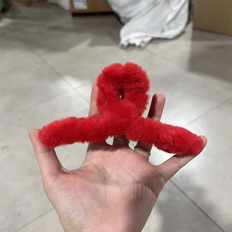 Autumn and Winter Plush Claw for Women Elegant Acrylic Crab Barrette Hairpin Girl-Hair Accessories Furry Headwear Hair Claw Clip