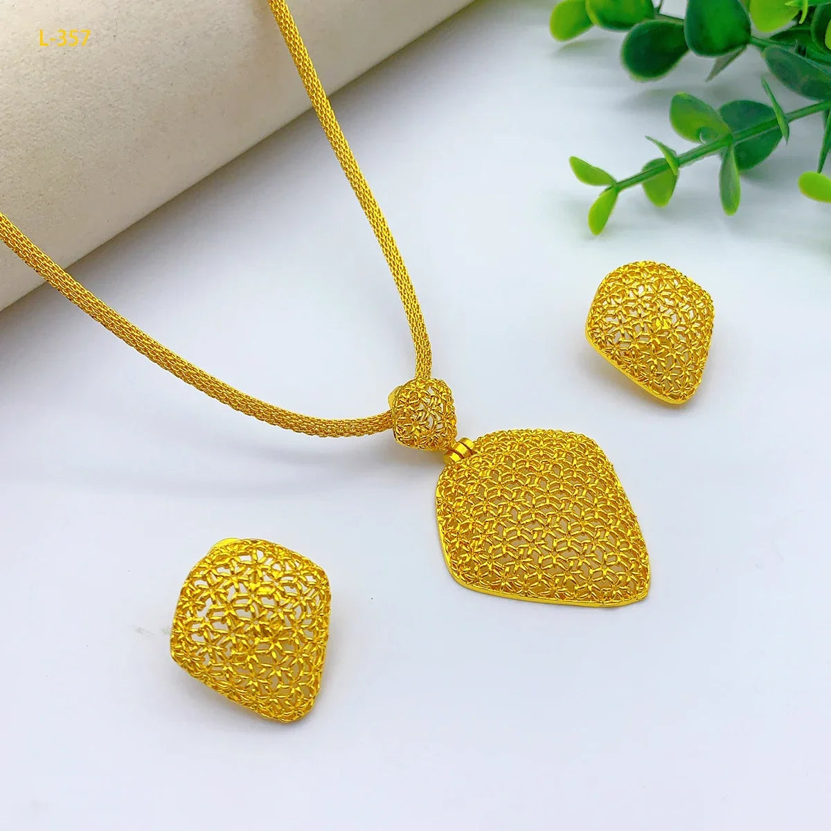 Indian Jewelry Set for Women Wedding Dubai 24k Gold Plated Bridal Two Pieces Necklace Earrings Sets Party Gift Accessories