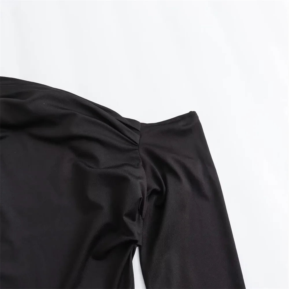 Autumn and winter new women's clothing style, Western style, slim fit, asymmetrical design, solid color long sleeved dress