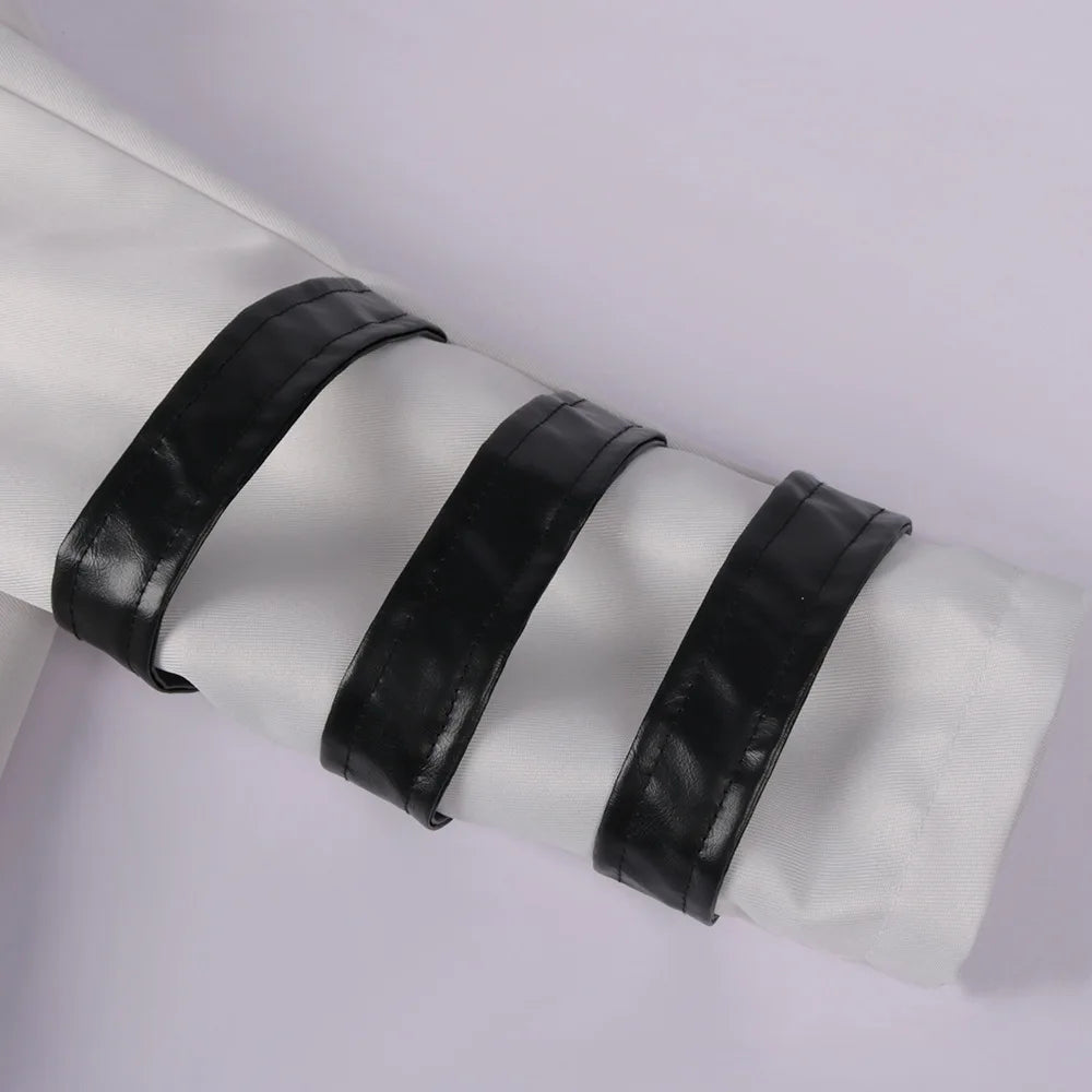 Halloween cosplay: a medieval stage performance costume with a split windbreaker, hat, and scepter for a palace banquet