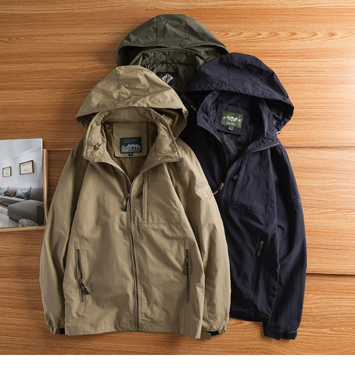 Mens Hooded Jacket 2025 New Lightweight Assault Windbreaker Large Size Thin Style Multi Pocket Casual Outdoor Spring Autumn Coat