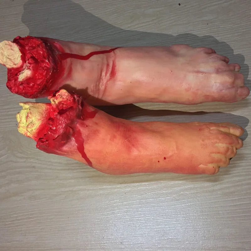 Halloween Props Horrible Blood Broken Fake Limbs Fingers Legs Arm Feet Latex Tricky Toys For Haunted House Decorations