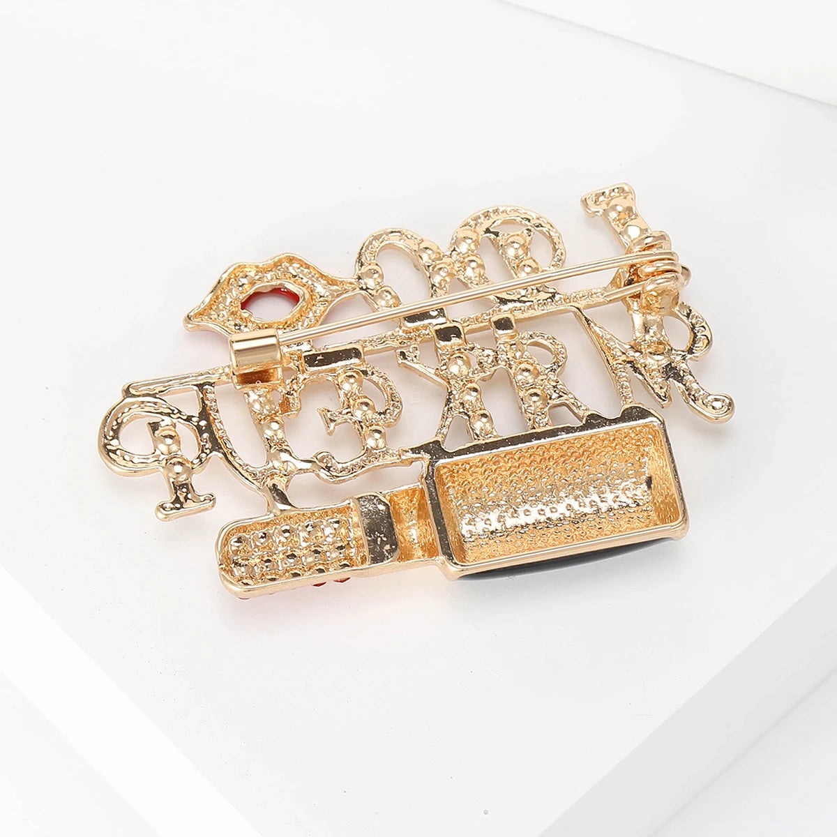 Beaut&Berry Beautiful Lipstick Lips Brooches for Women Unisex Glamour Pins Casual Party Accessories New Gifts Friends Decoration