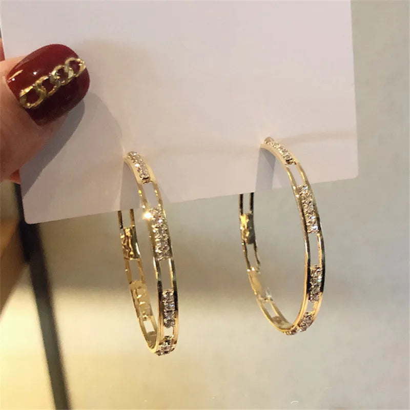 Luxury Female Big White Round Hoop Earrings Fashion Gold Color Color Wedding Earrings Double Zircon Stone Earrings For Women