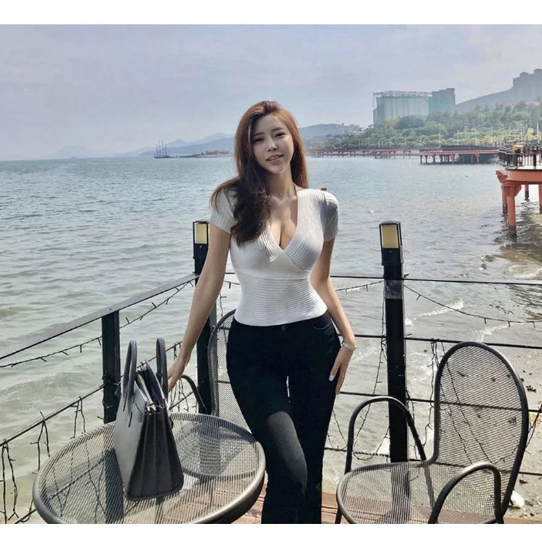WOMENGAGA Korea Sexy V-neck High Waist Large Chest Tight Thin Knit Short Sleeve T-shirt Women's Hot Sexy Korean Women Tees 5INW
