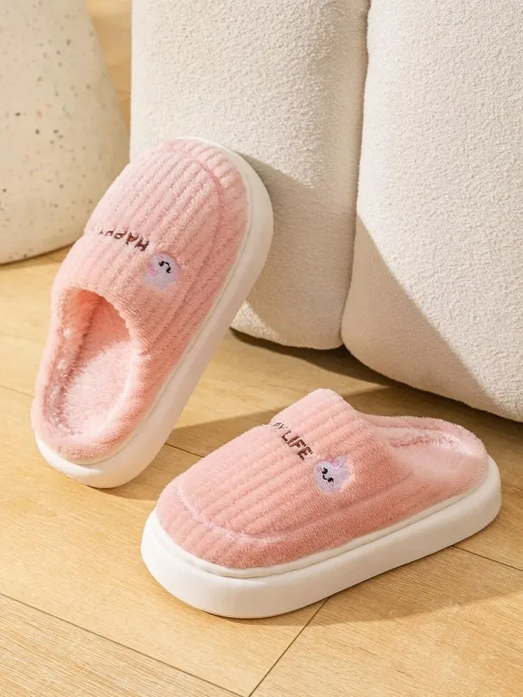 New warm cotton slippers for women's winter indoor wool slippers with thick soles and non-slip winter styles for home use.