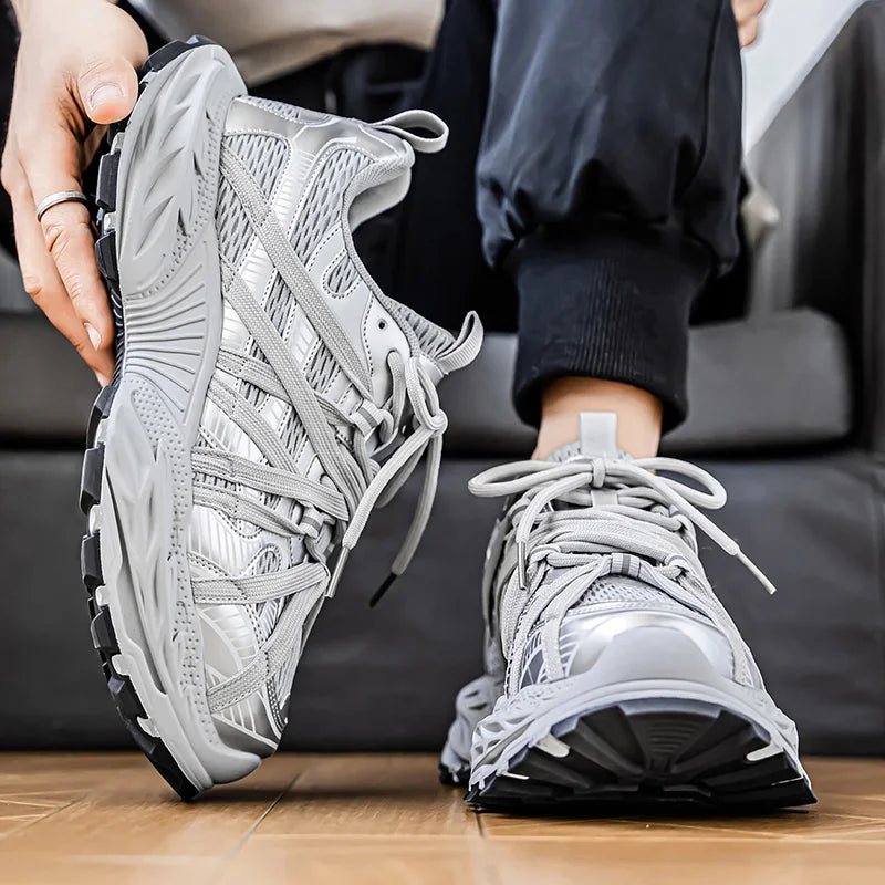 Men's Shoes Fashion White Sneakers For Men Lace up Skateboard Board Shoe Thick Sole Versatile Vulcanized Shoes Zapatillas Hombre