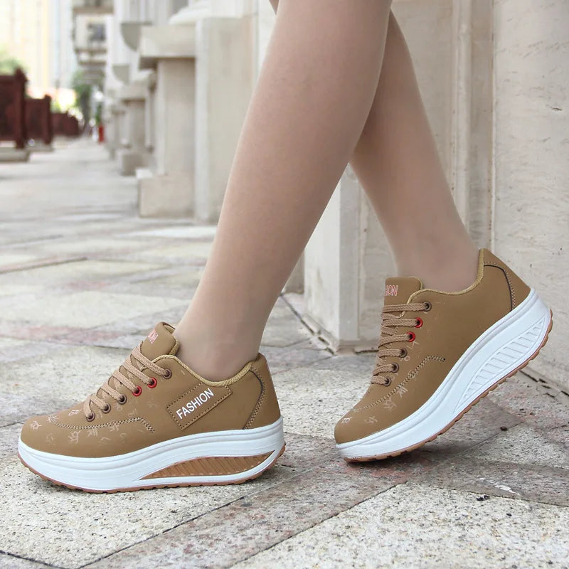 Women's Shoes Outdoor Casual Shoes Autumn Fashion Platform Vulcanized Shoes Flat Sole Walking Shoe Plus Size Lace-up Sneakers