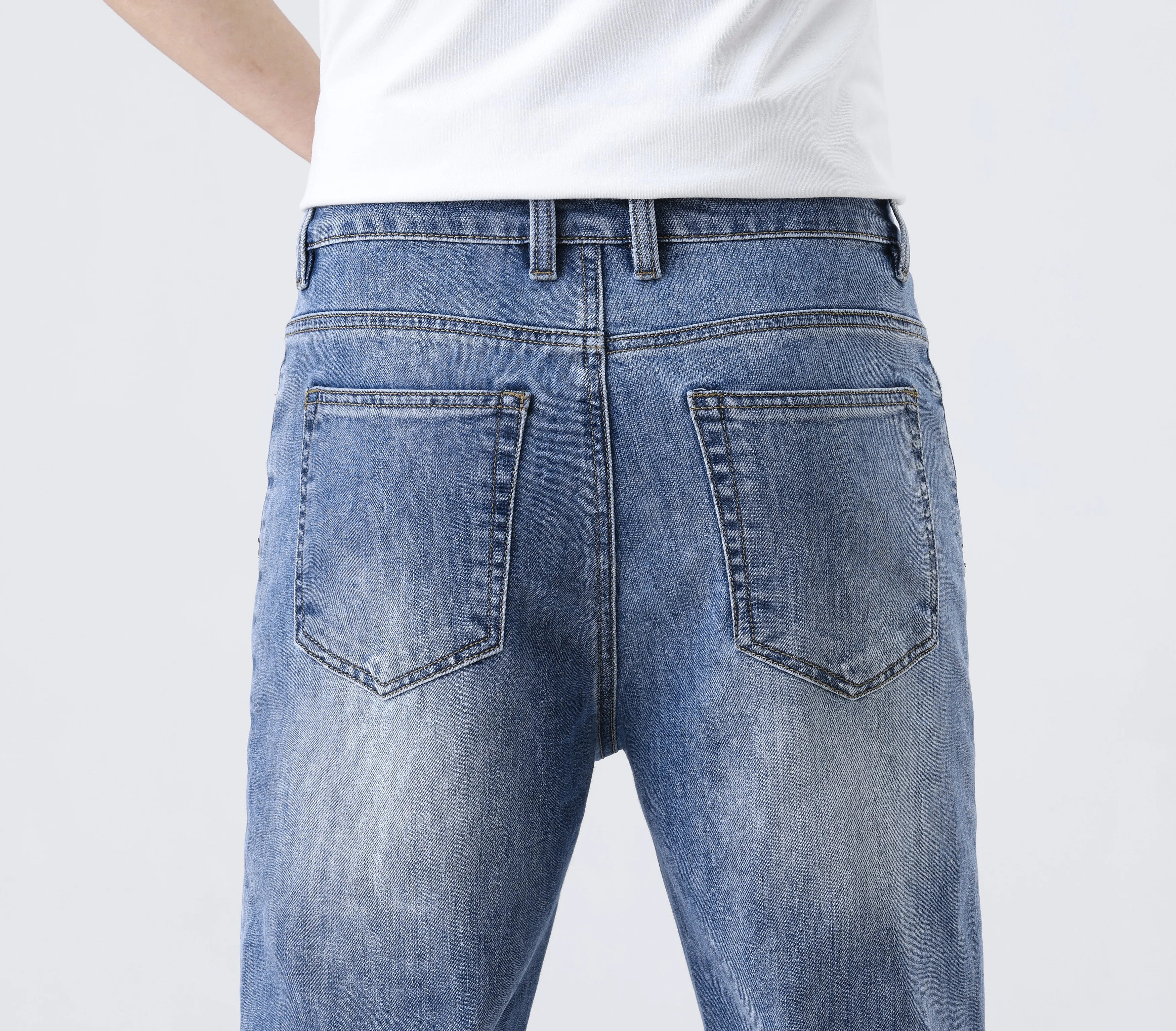 2025 New Loose Straight Leg Jeans for Men  Comfort Thin Stretch Cotton Blend Moisture-Wicking Casual Trousers for Daily Wear