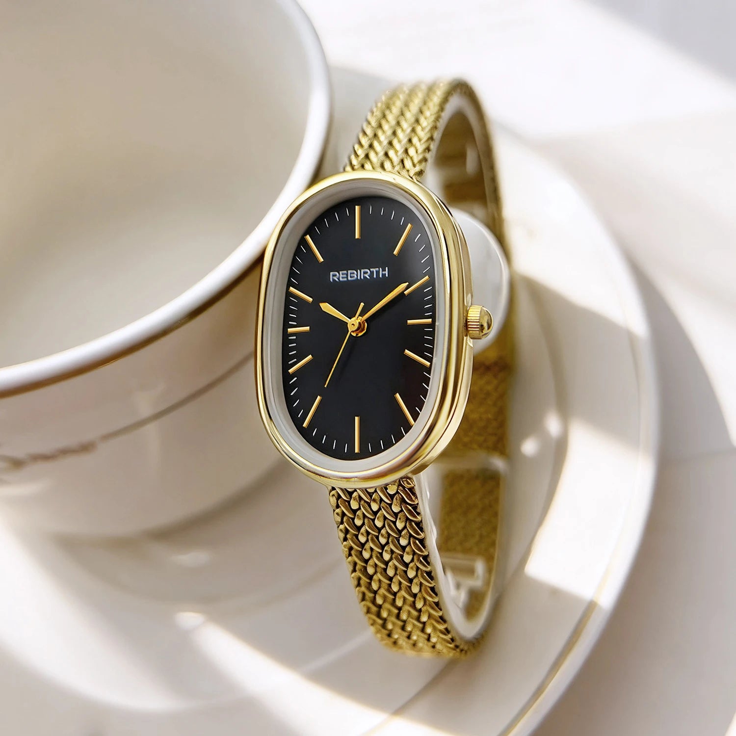 Women's Simple, Fashionable, Business-Like and Elegant Quartz Watch Is Suitable for Daily Wear