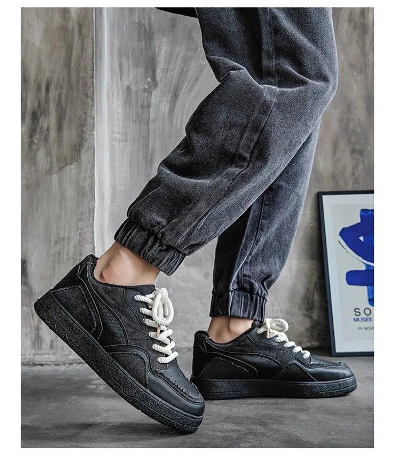 Fashionable and Luxurious New Men Sports Shoes Solid Color Round Toe Flat Spring Flat Bottom Thick Sole Comfortable Sports Shoes