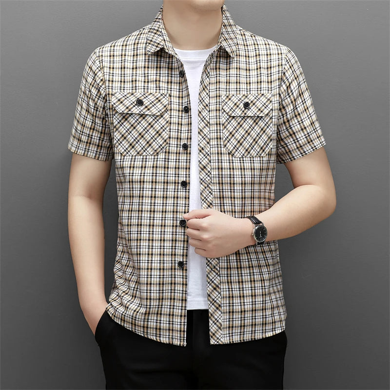 Men's Striped Workwear Casual Short Sleeved Shirt Wrinkle Resistant and Non Ironing Fashionable Top